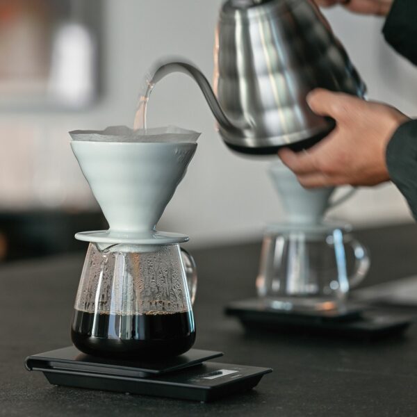 Hario Glass Server 600ml - Image 3